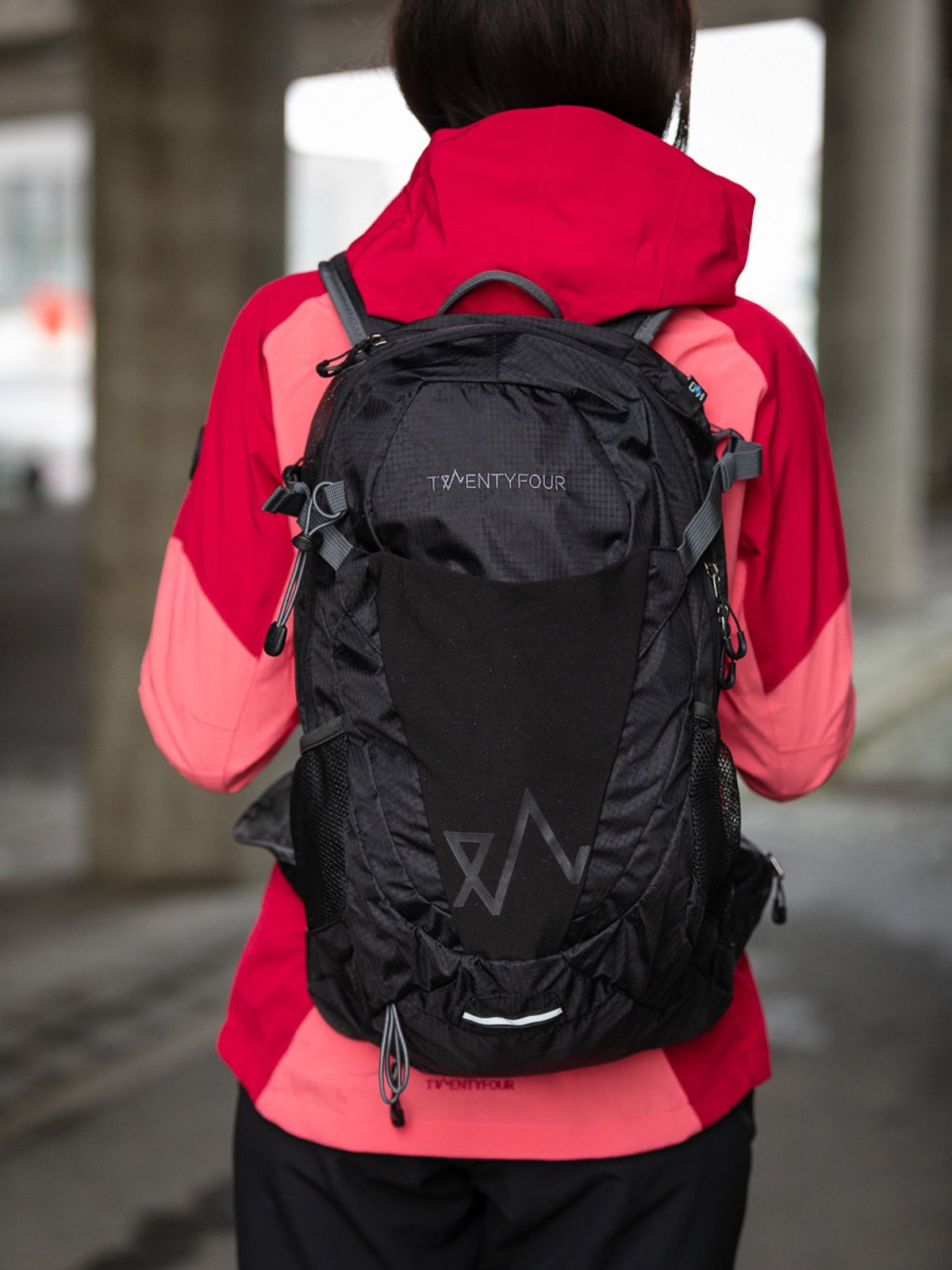 Twentyfour Flåm Ryggsekk 25L Sort