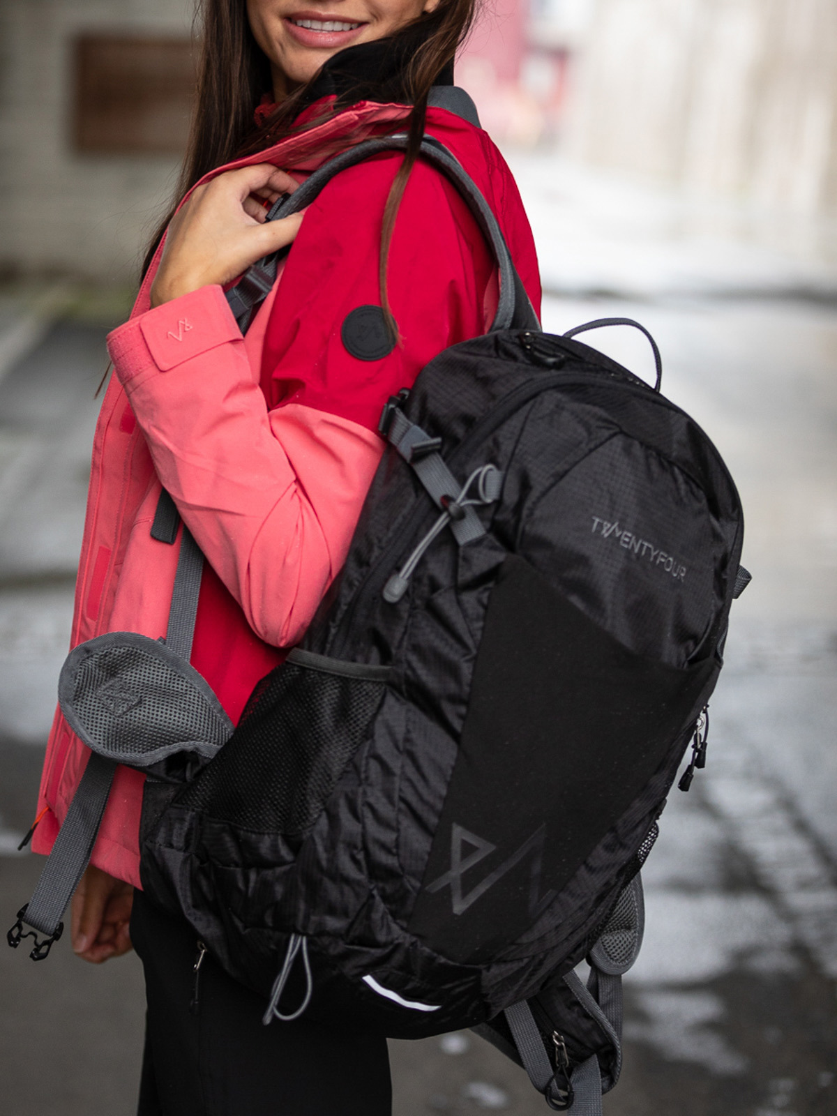 Twentyfour Flåm Ryggsekk 25L Sort