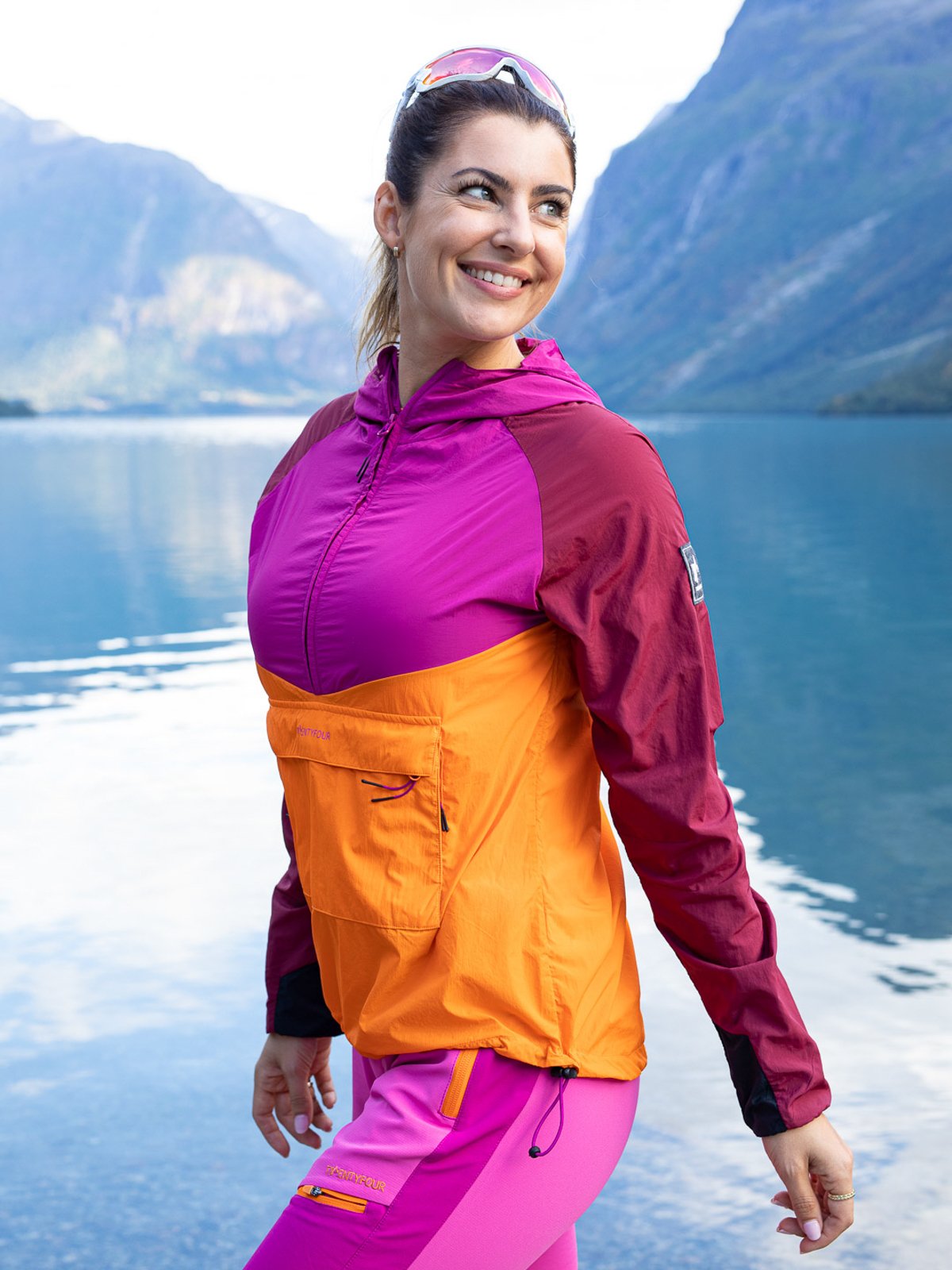 Twentyfour Flåm Light Anorakk Fuksia