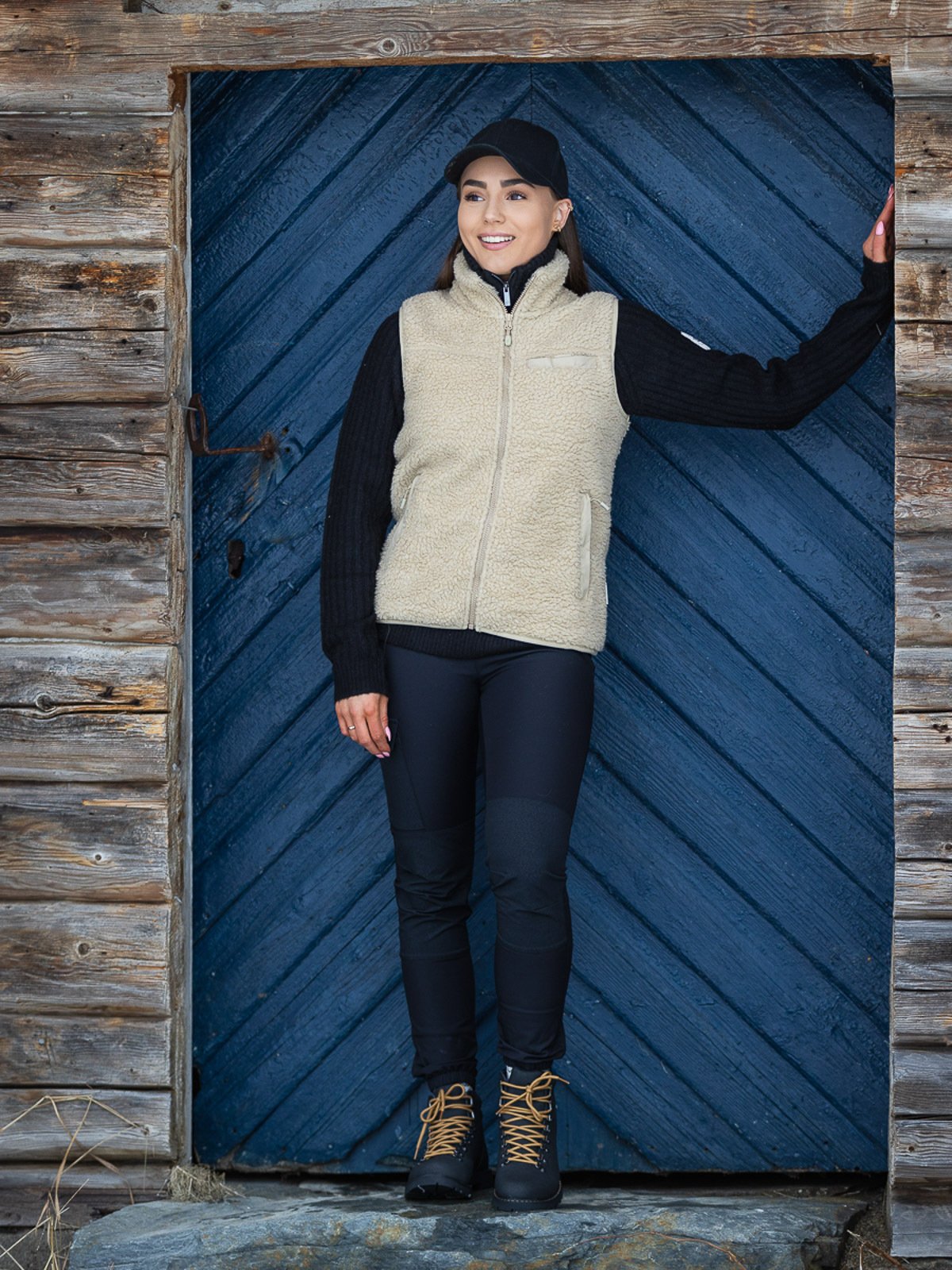Twentyfour x GI Pile Vest Sand