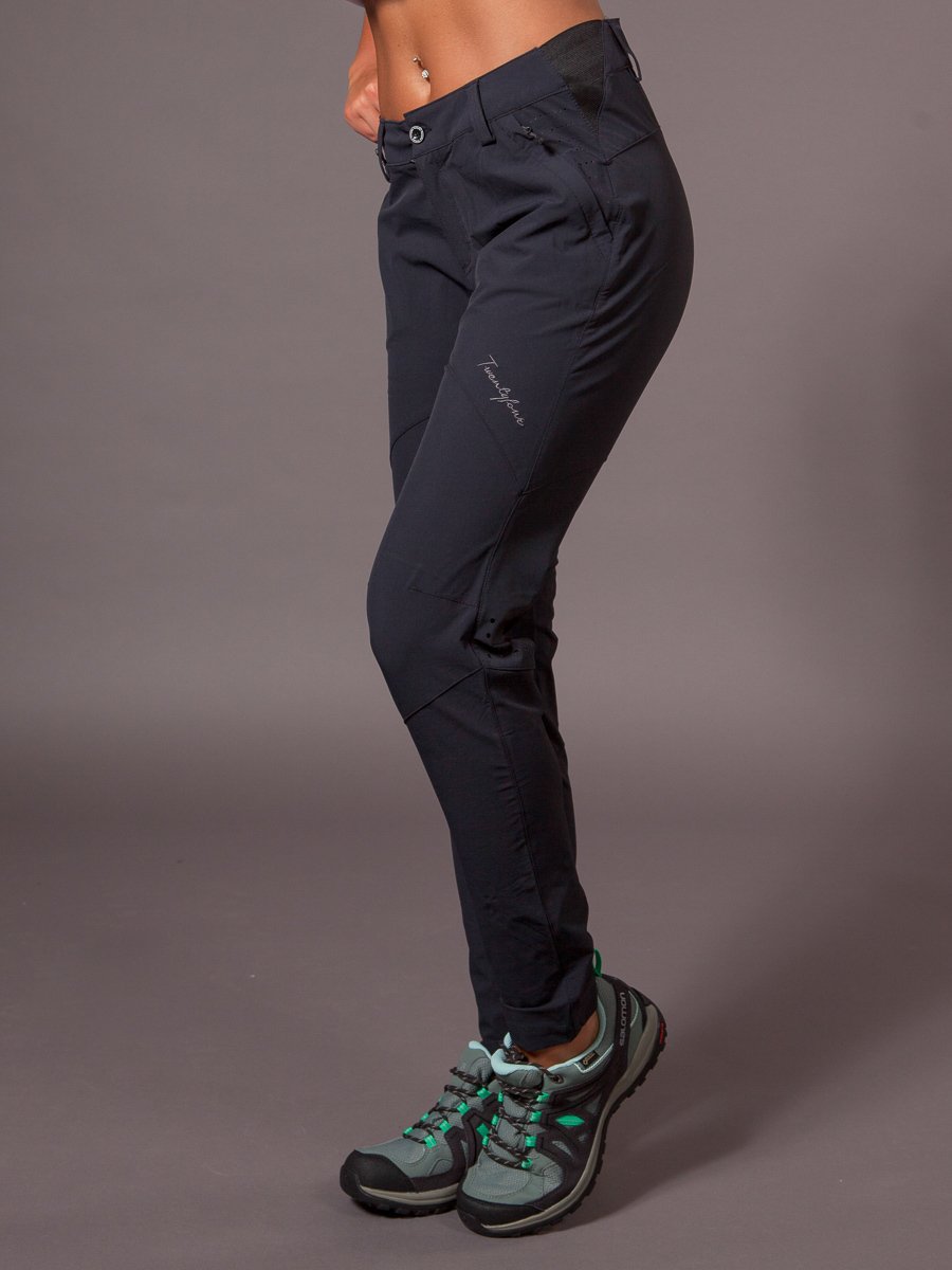 Twentyfour Oslo St Bukse Blåsort