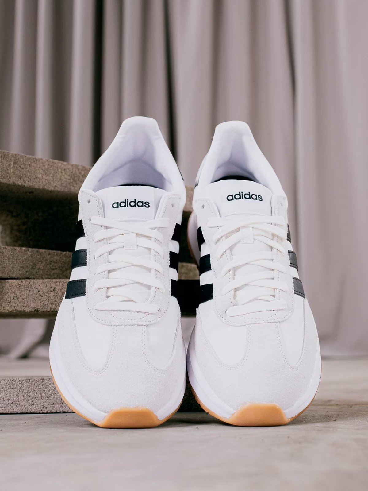 adidas Run 70s 2.0 Cloud White / Core Black / Grey One
