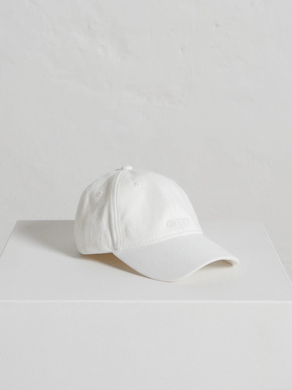 Aim'n Small Logo Cap White