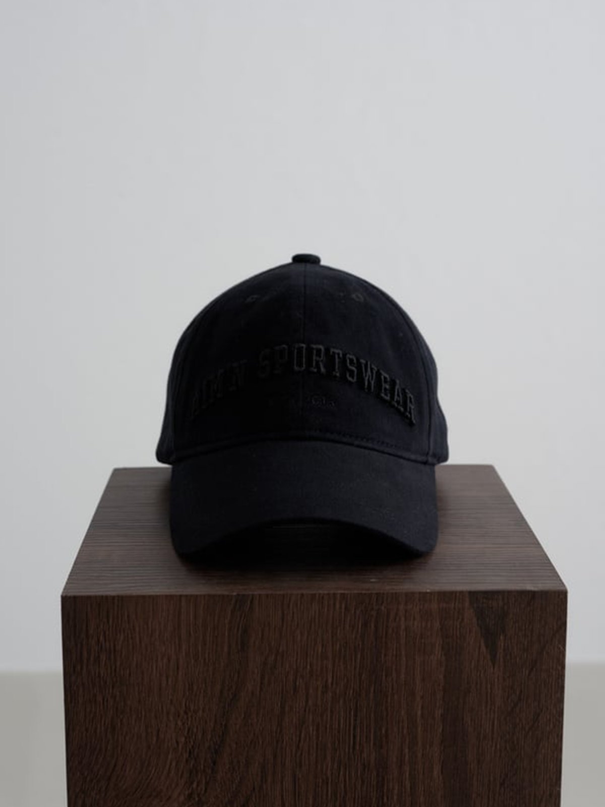 Aim'n Varsity Cap Black