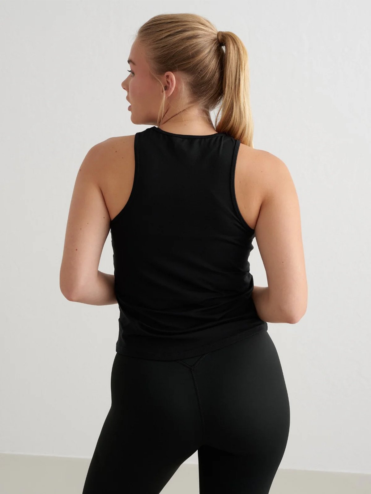 Aim'n Soft Basic Singlet Black