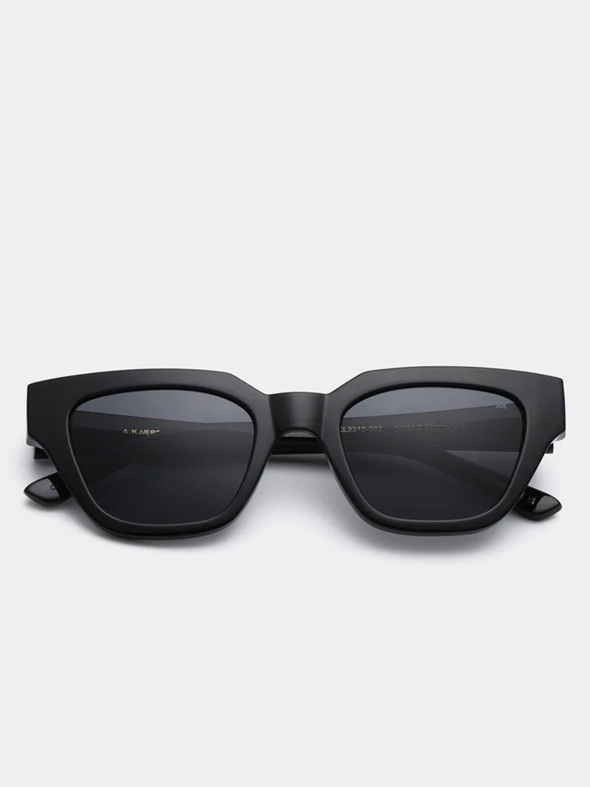A. KJÆRBEDE Kaws Black