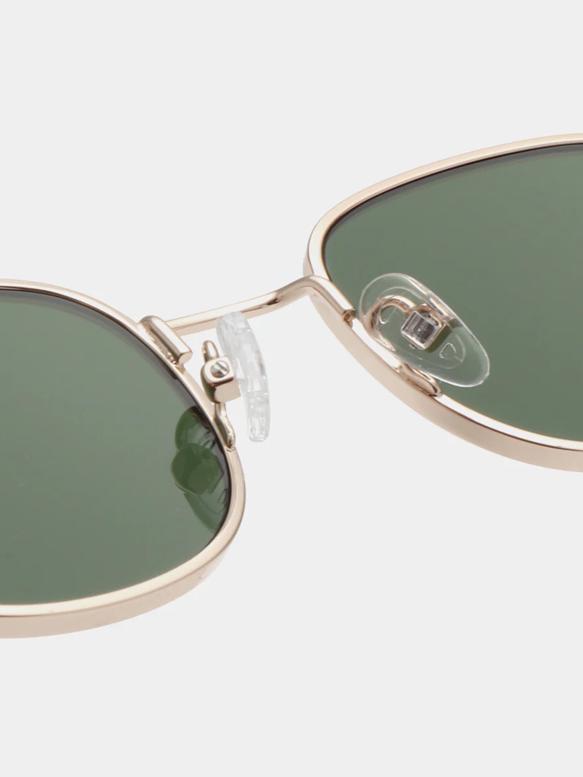 A. KJÆRBEDE Hello Gold