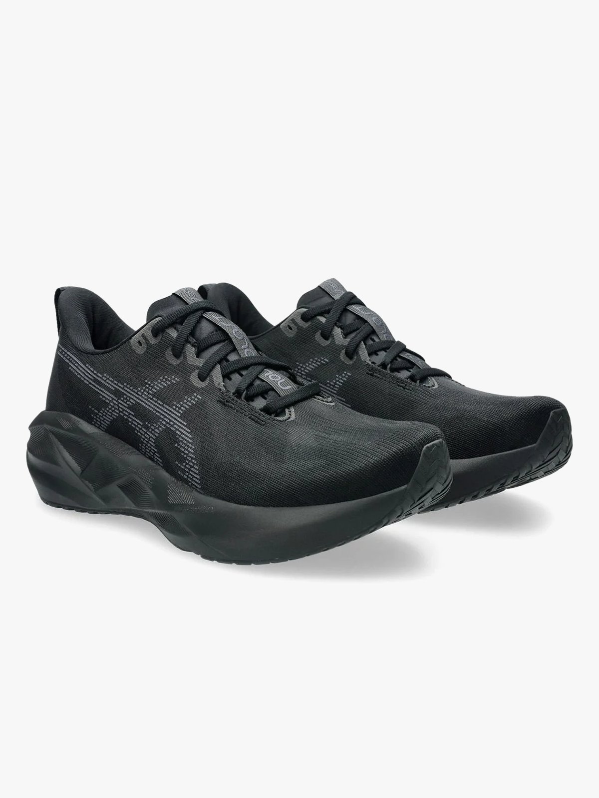 ASICS Novablast 5 Black / Carrier Grey