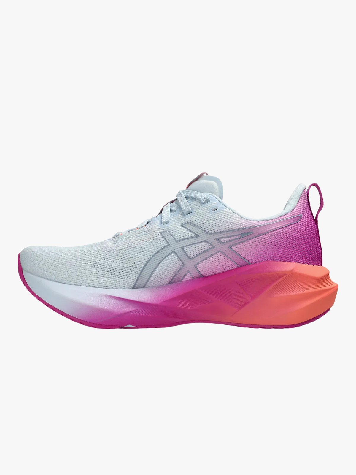 ASICS Novablast 5 Sky / Digital Sakura