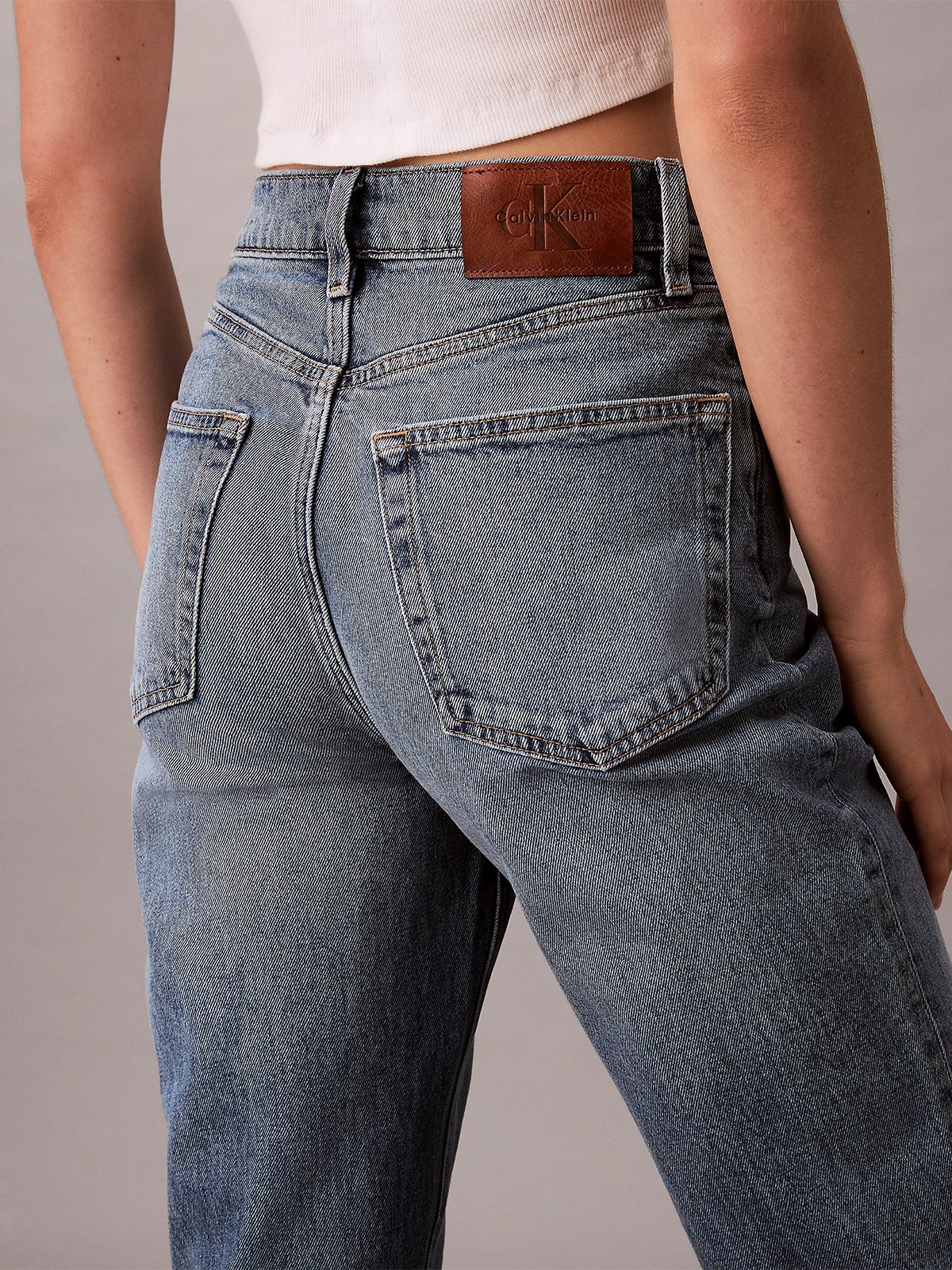 Calvin Klein New Mom Jeans Delaware