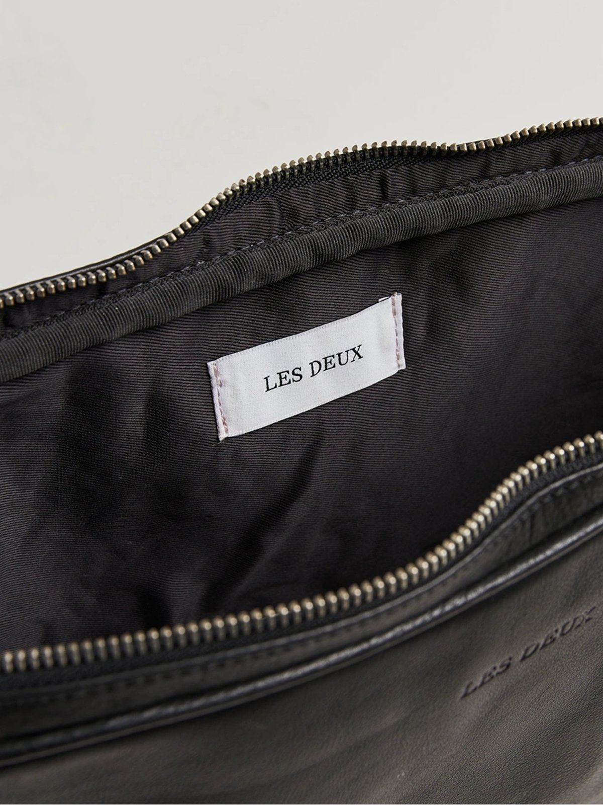 Les Deux Leather Laptop Sleeve Black