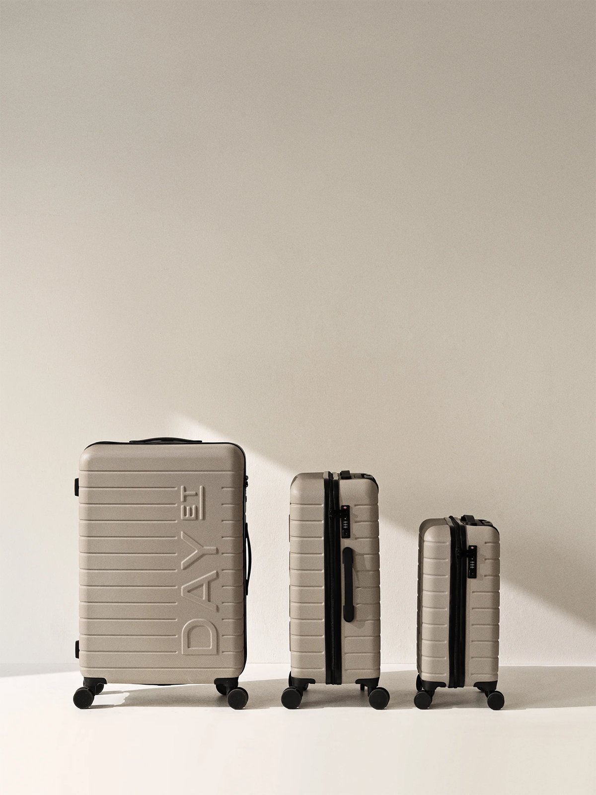 DAY ET Day DXB 28" Suitcase LOGO Moon Rock / Beige