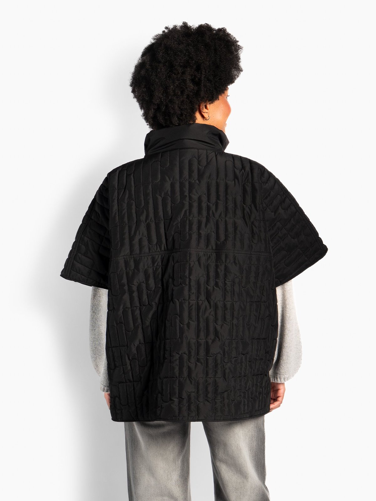 Hést Ashley Cape Jet Black