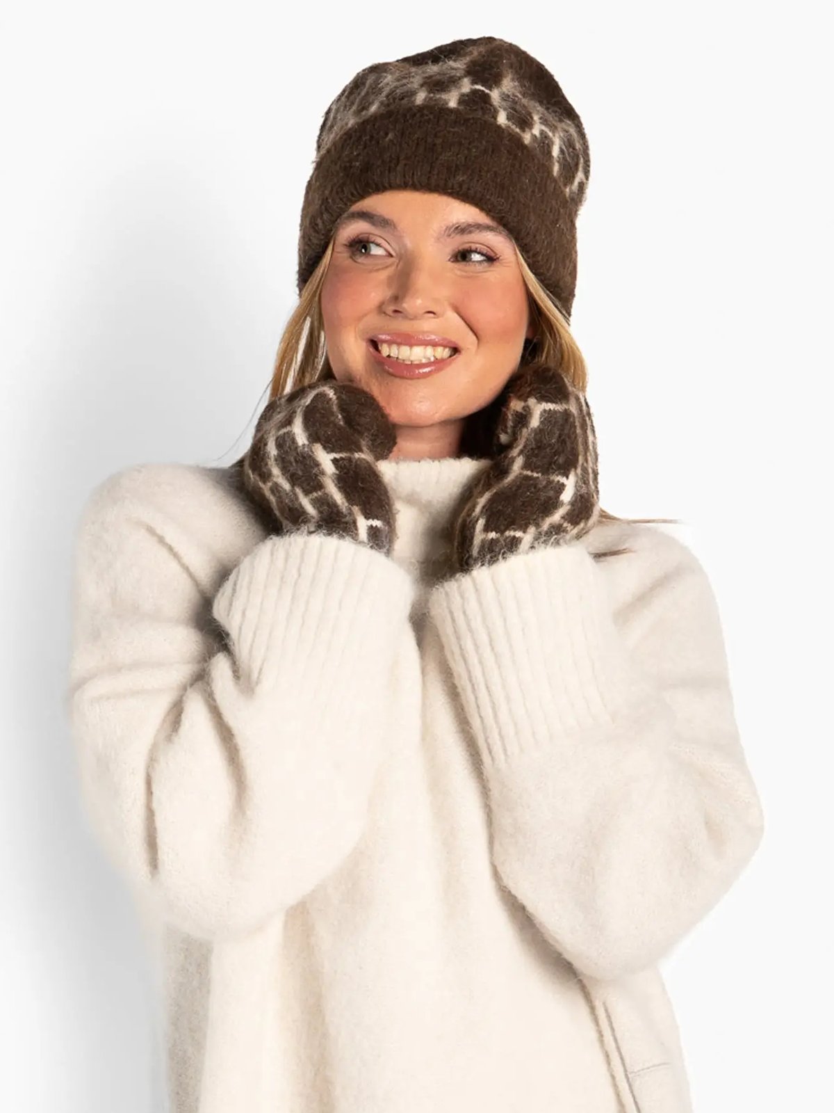 Hést Gera Beanie Dark Earth