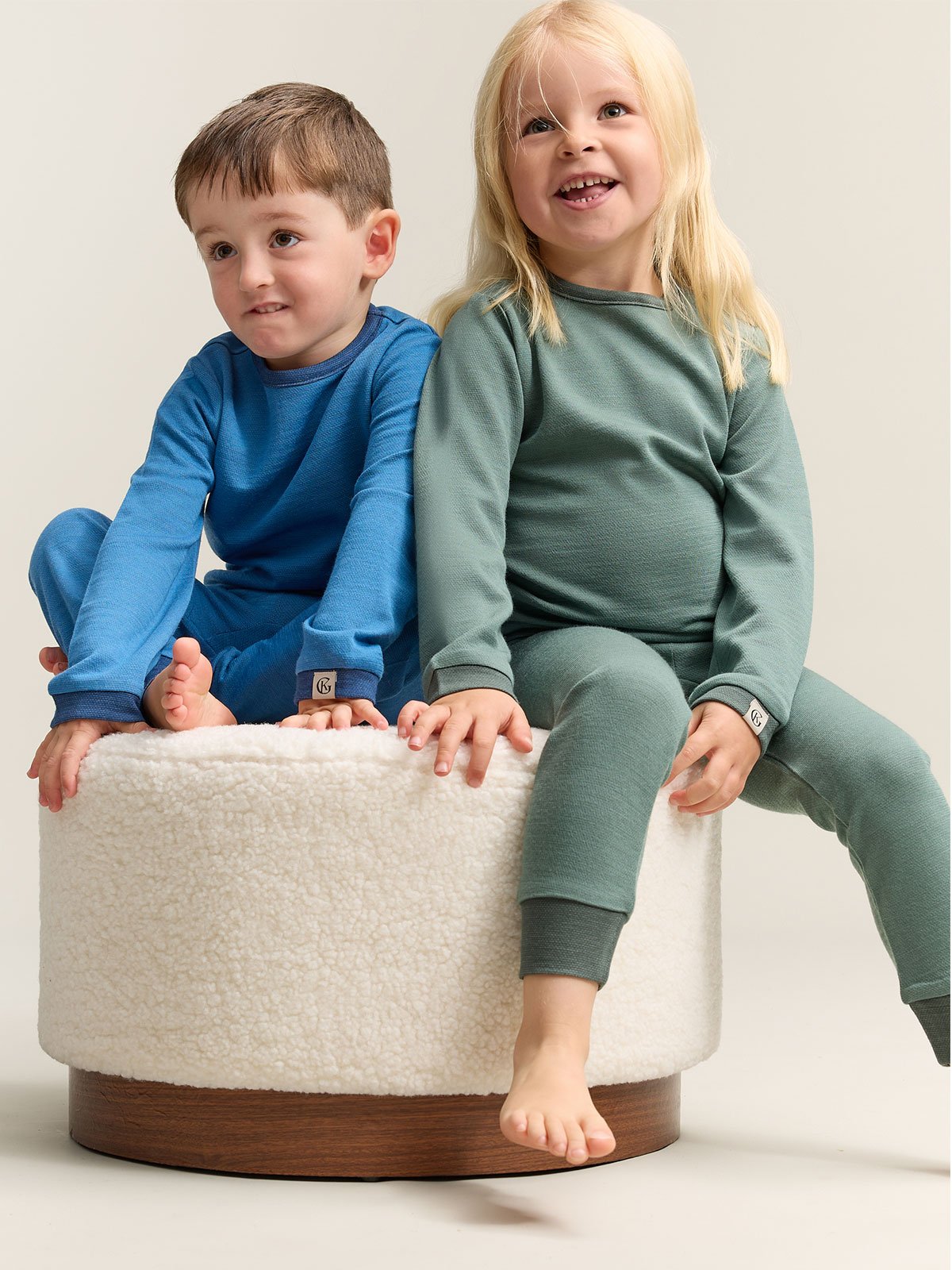 Gullkorn Grana Ullgenser Mørk Himmelblå