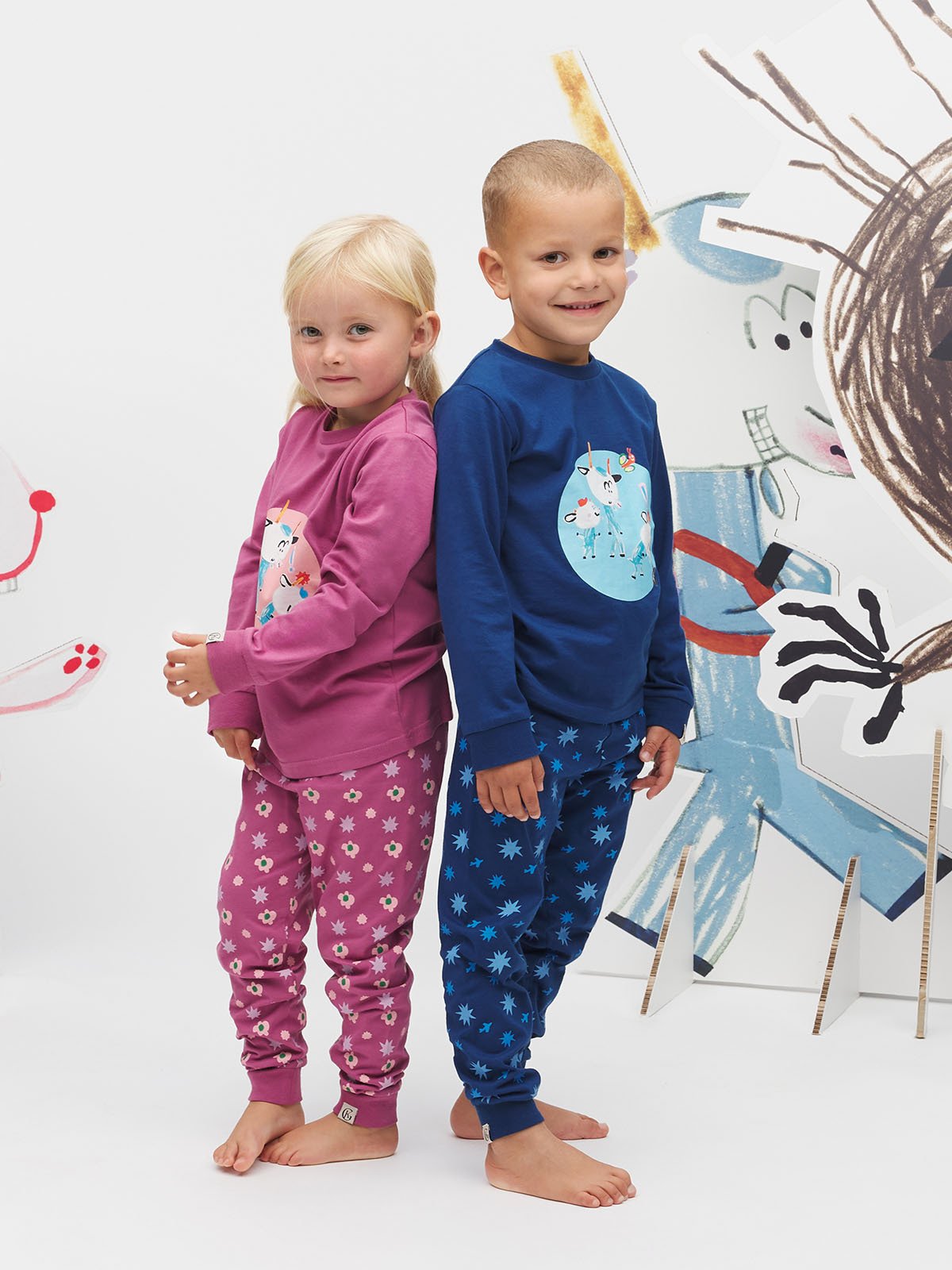 Gullkorn Bukkene Pysjamas Mørk Blå med print