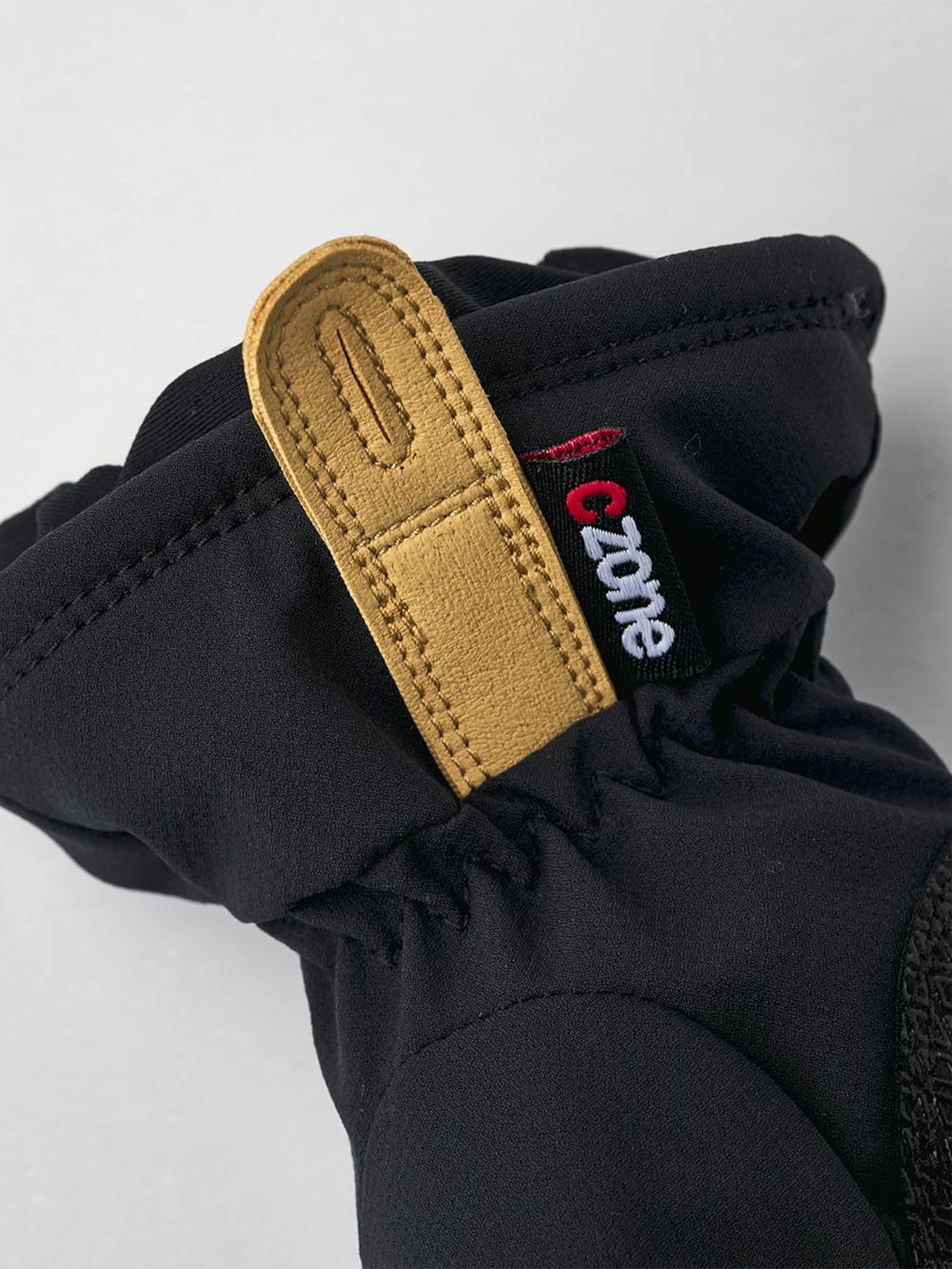 Hestra CZone Pluto Junior 5 finger Black