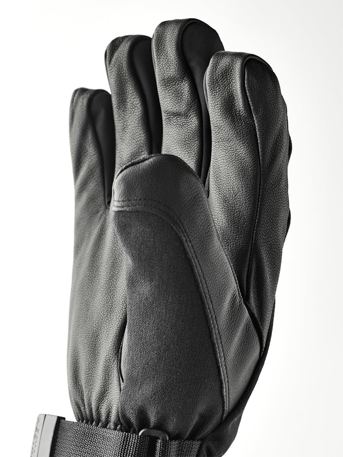 Hestra Czone Mountain Black