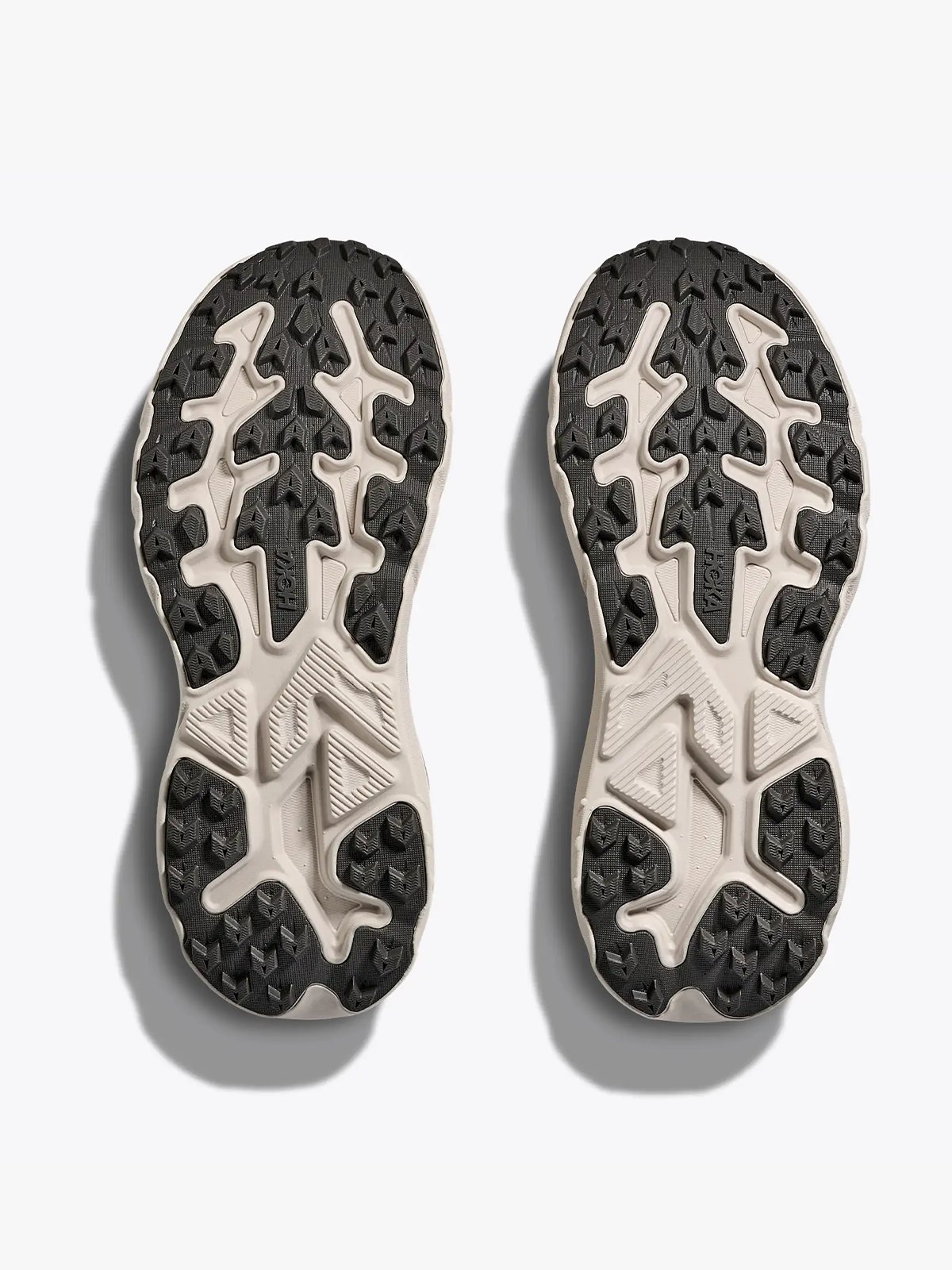 Hoka Challenger 8 Stucco / Asphalt Grey