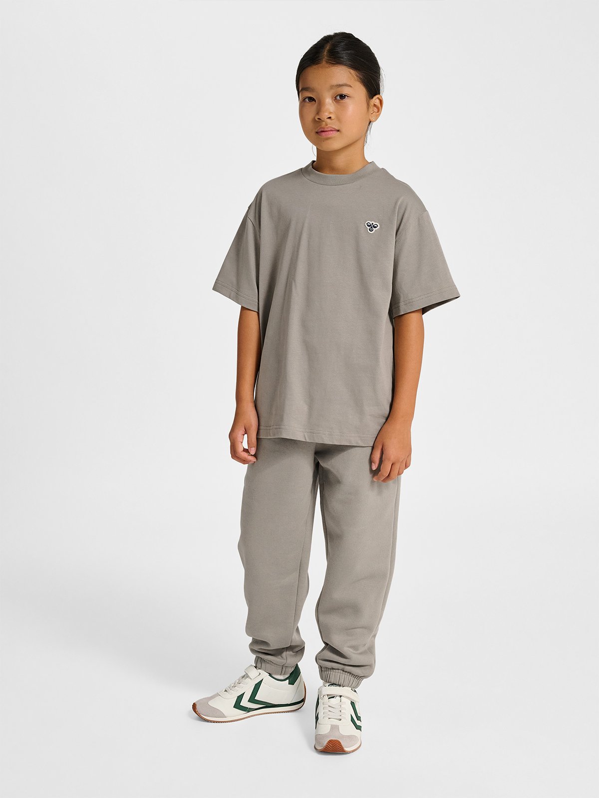 Hummel Junior loose t-shirt bee Rock Ridge