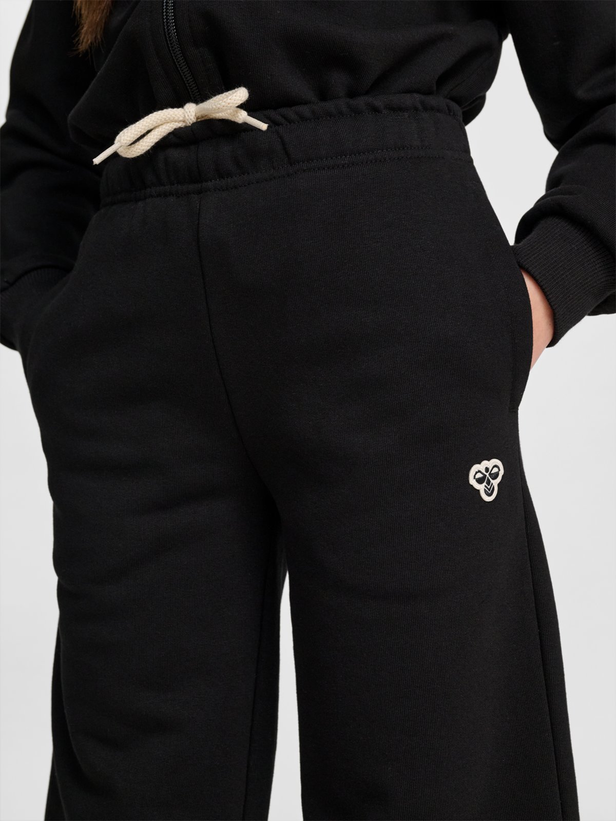 Hummel Junior Loose Wl Sweatpants Bee Black