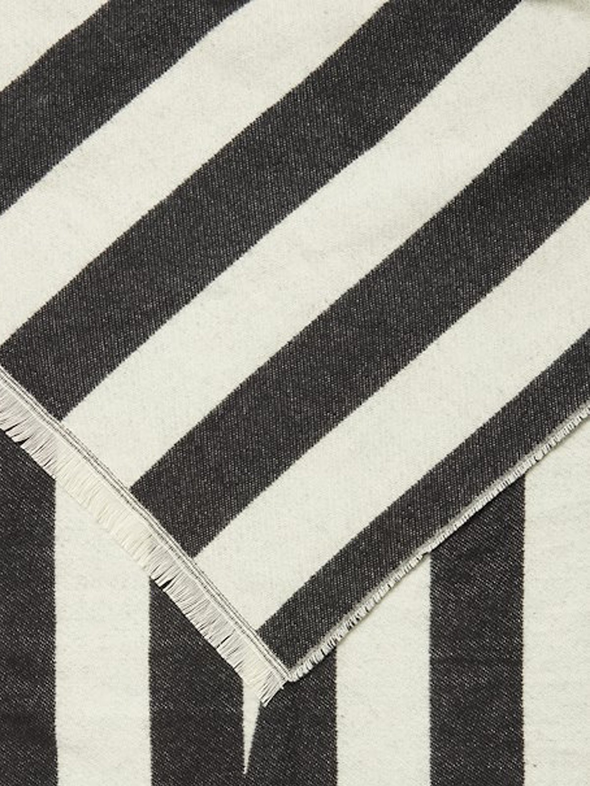 Ichi Agina Scarf Black