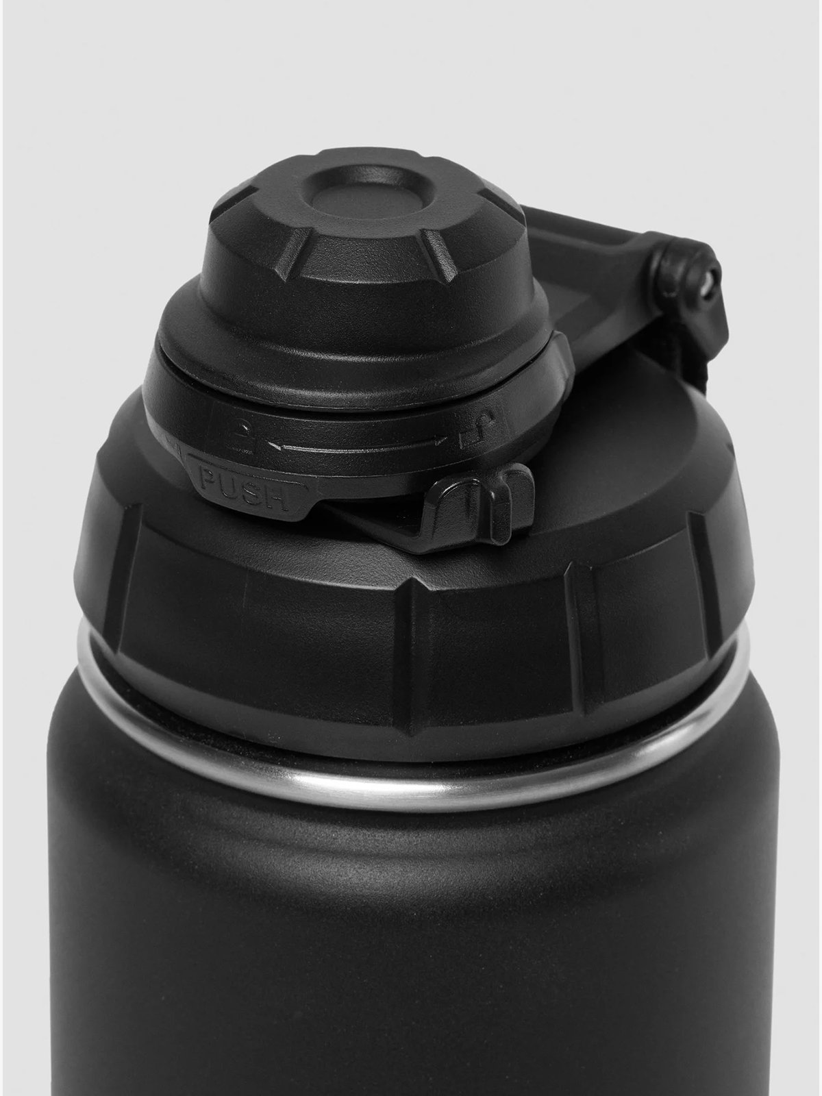 ICIW Insulated Water Bottle 720ml Black