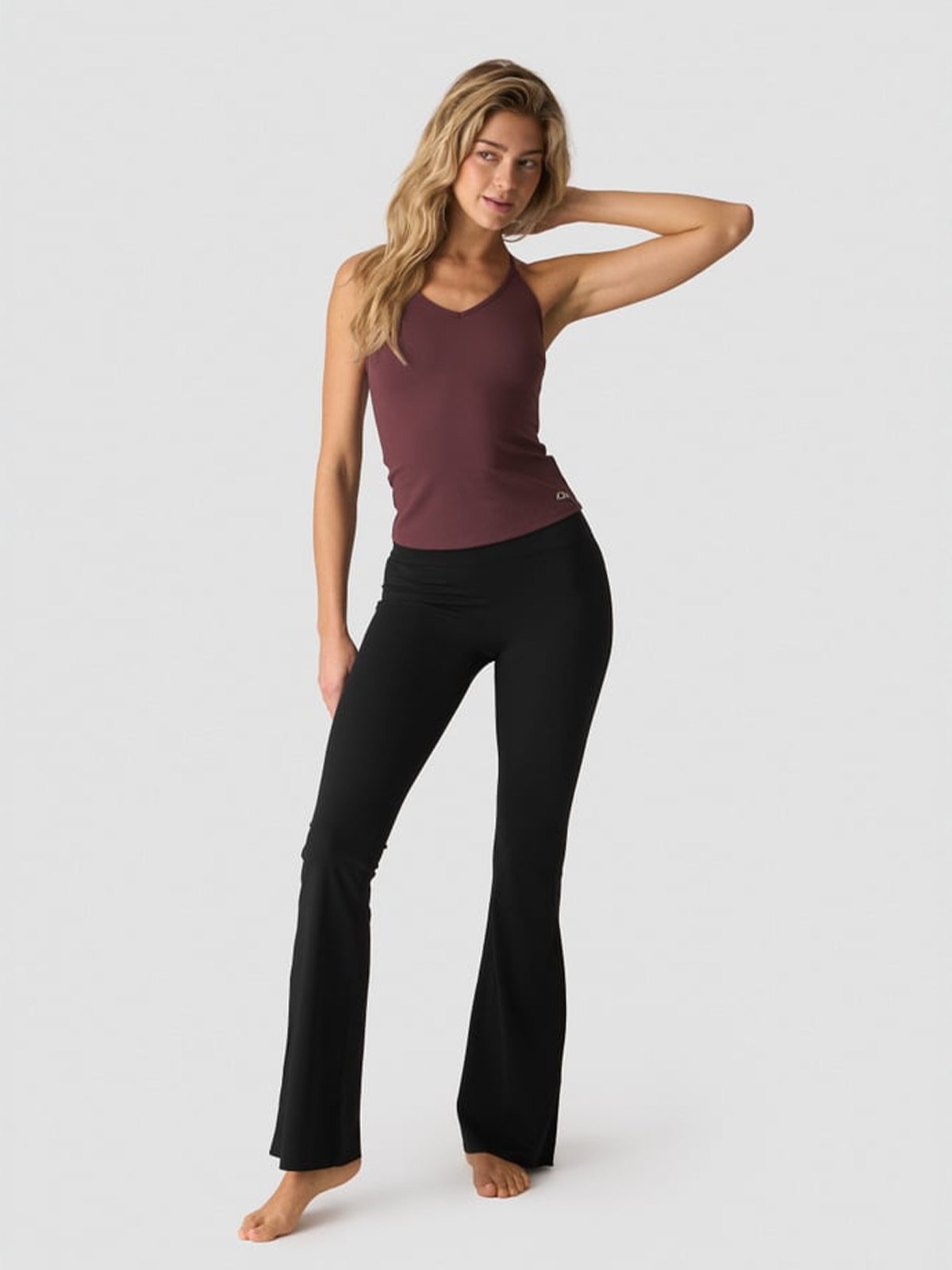 ICIW Nimble Strappy Tank Top Dull Berry Red