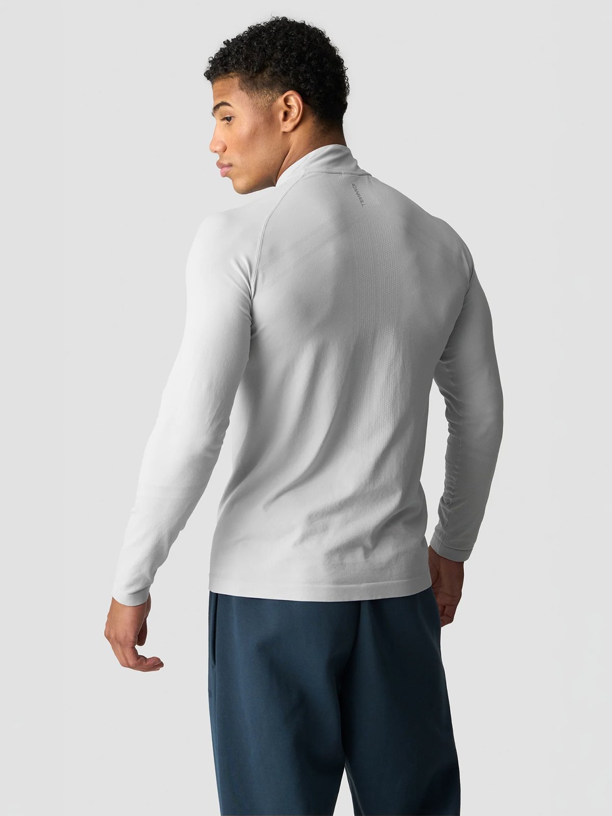 ICIW Essential Seamless 1/4 Zip Long Sleeve Light Grey