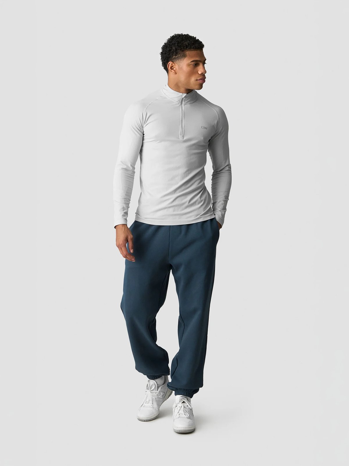ICIW Essential Seamless 1/4 Zip Long Sleeve Light Grey