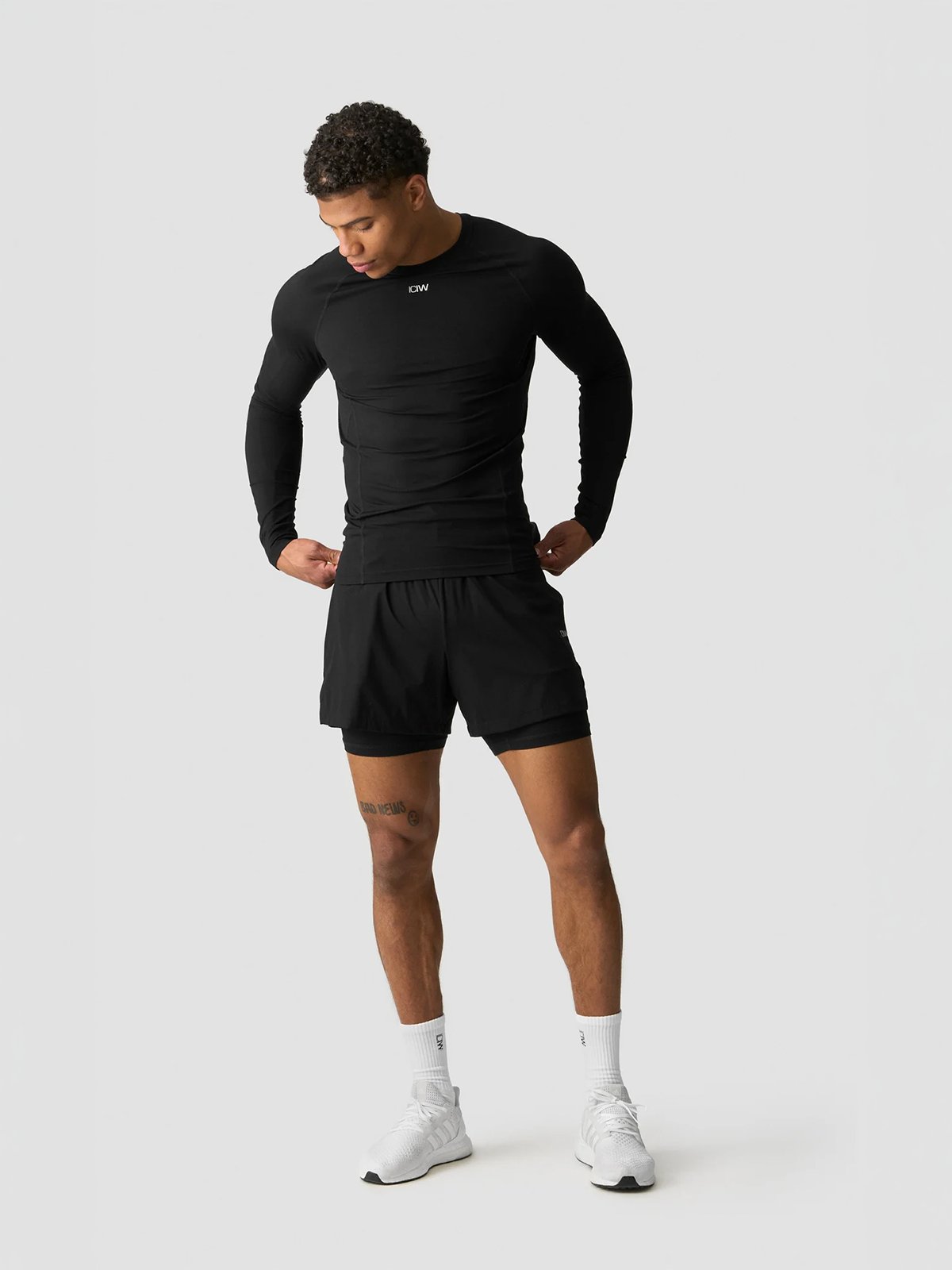 ICIW Ignite Muscle Fit Long Sleeve Black