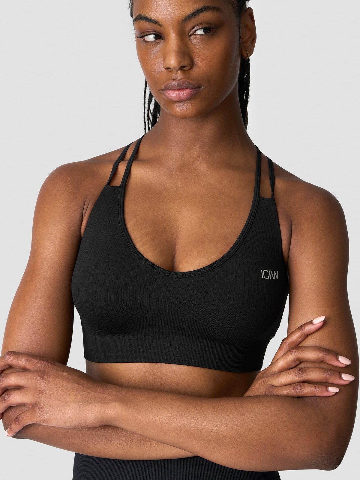 ICIW Define Seamless V-Neck Sports Bra Black