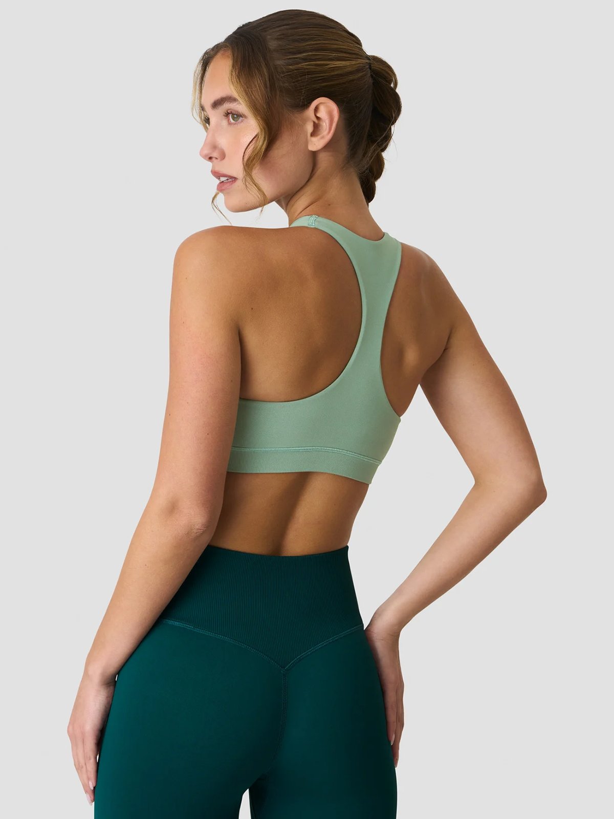 ICIW Define Seamless Racer Back Sports Bra Moss Green