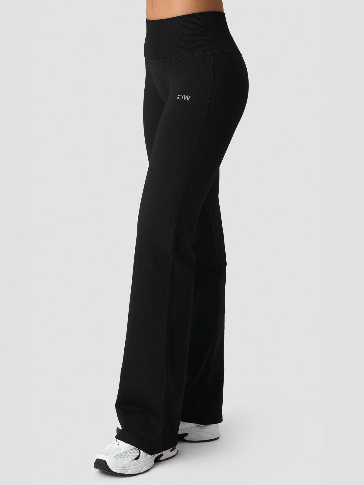 ICIW Define Seamless Straight Pants Black
