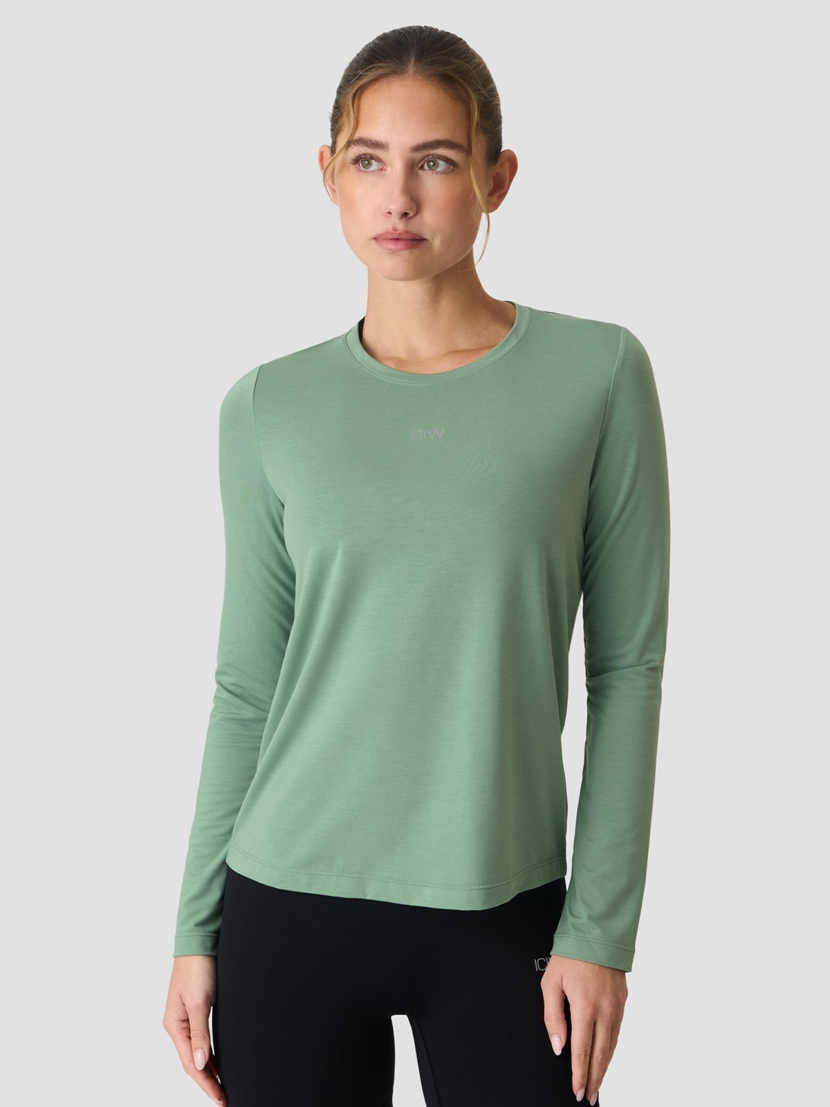 ICIW Define Loose Long Sleeve Light Green Moss