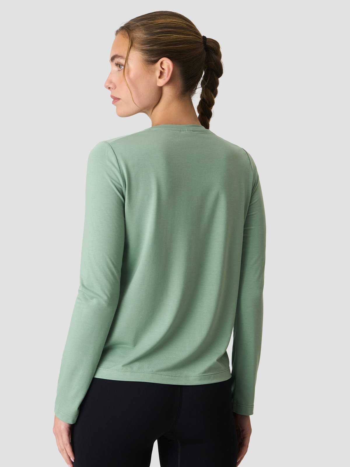 ICIW Define Loose Long Sleeve Light Green Moss