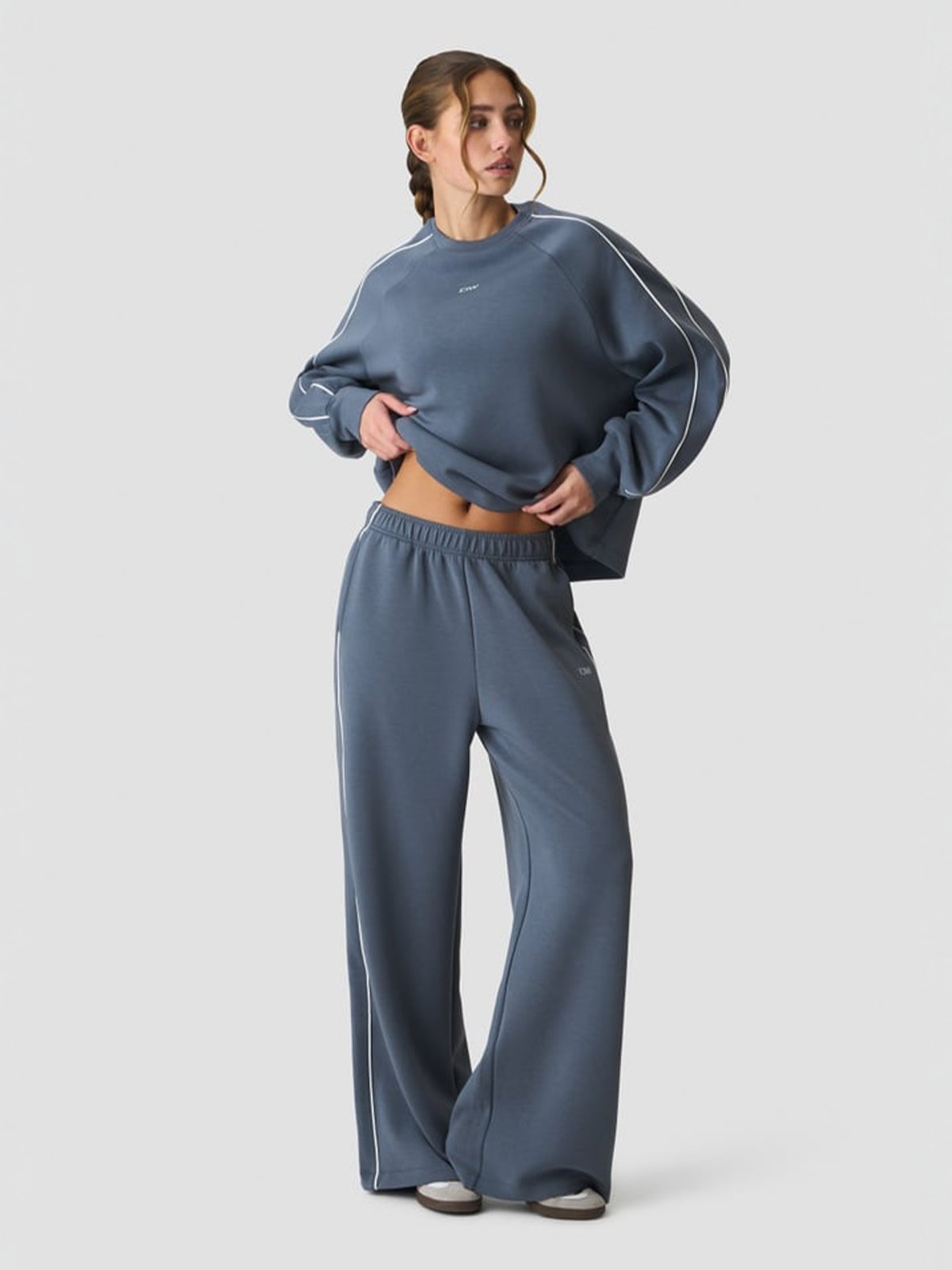 ICIW Contrast Crew Neck Misty Blue