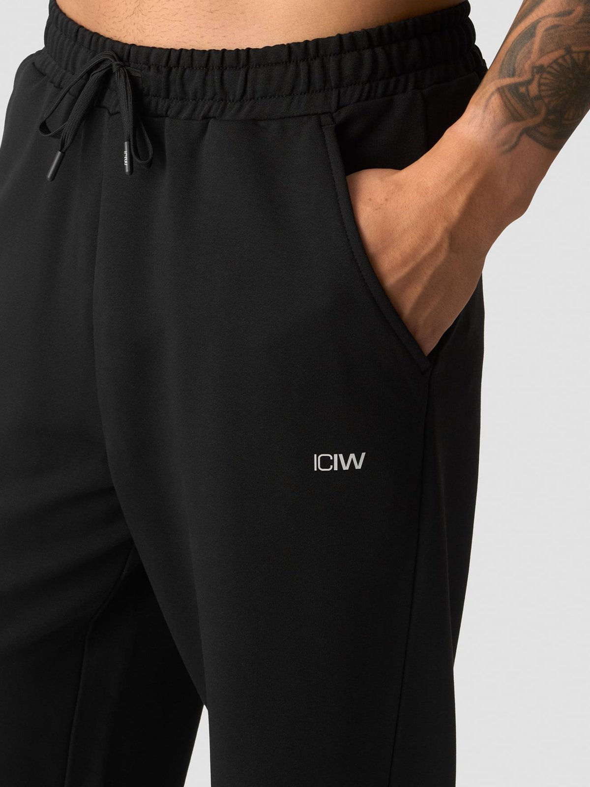 ICIW Stride Straight Leg Sweat Pants Black
