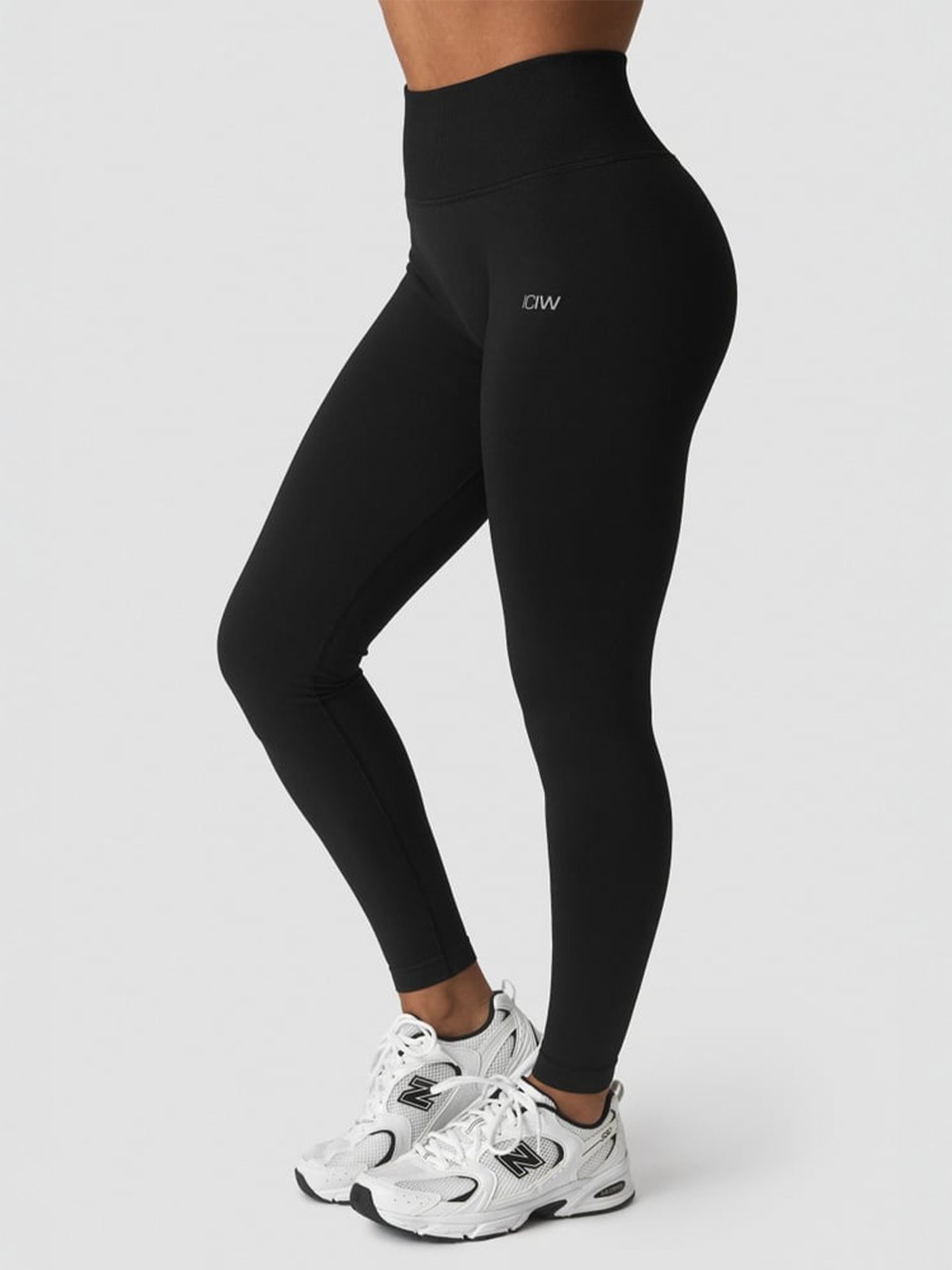 ICIW Define Seamless V-Shape Tights Black