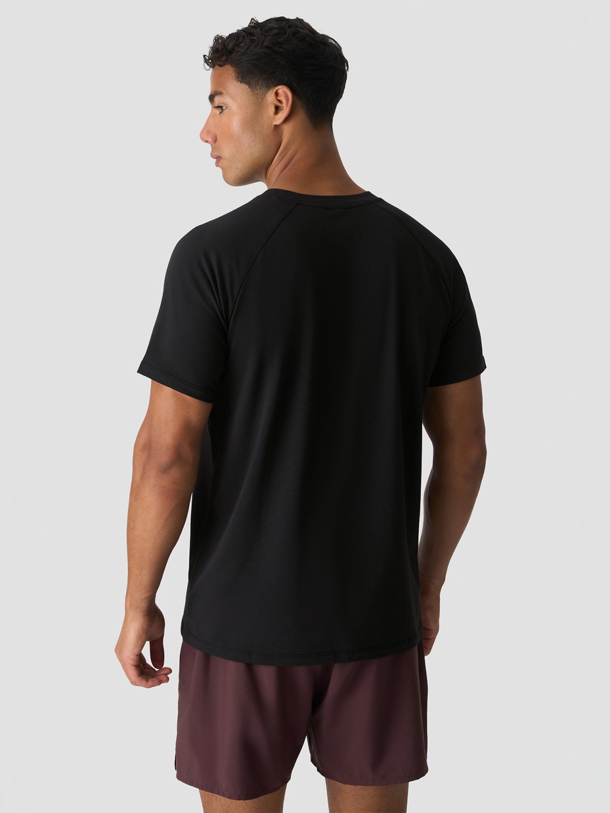 ICIW Workout Raglan Tee Black