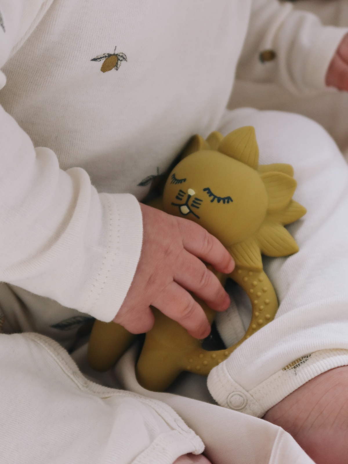 Konges Sløjd Teether Lion Mustard