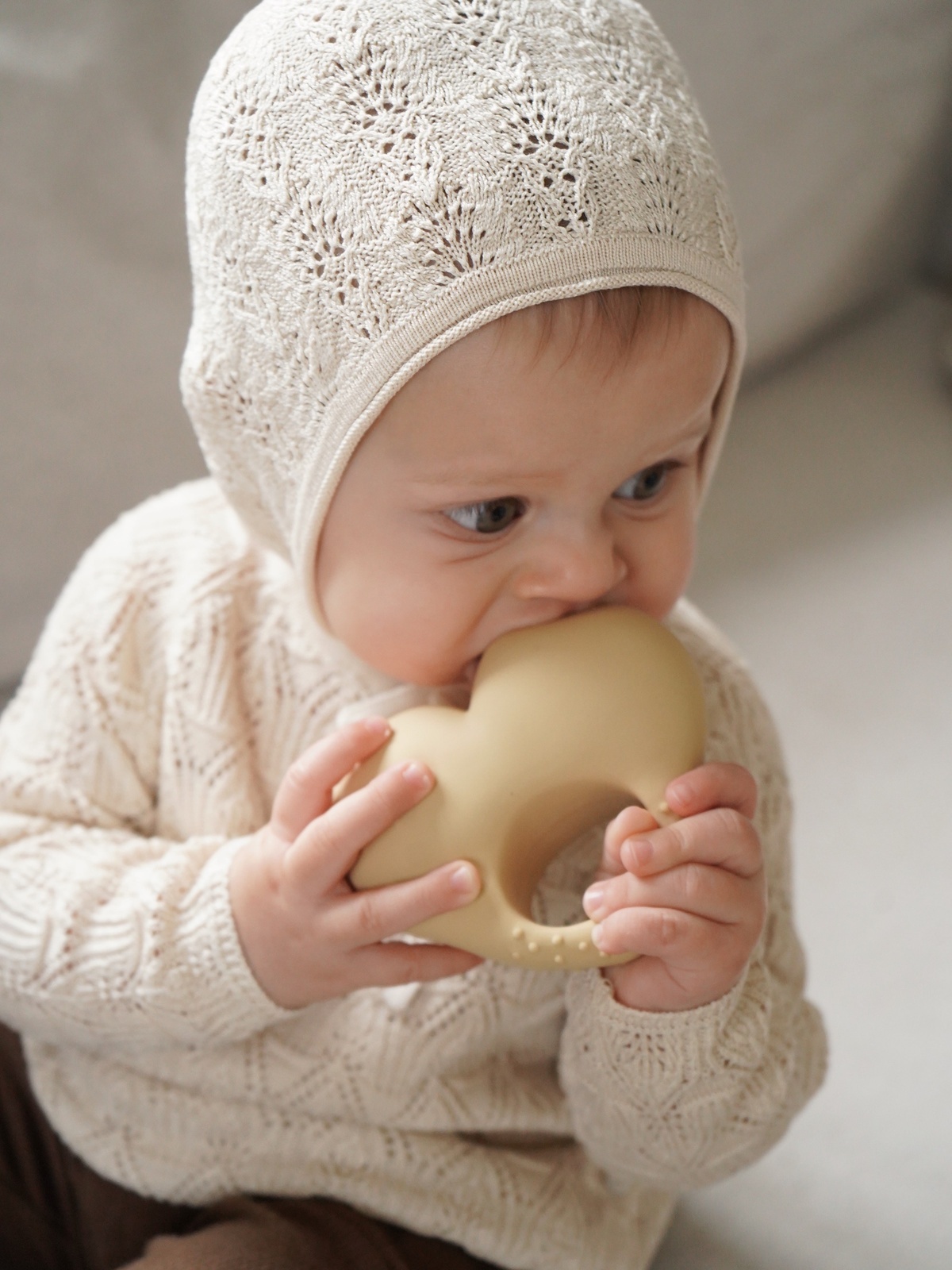 Konges Sløjd Babs Teether Creamy white