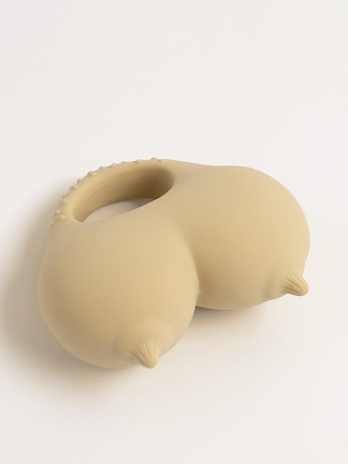 Konges Sløjd Babs Teether Creamy white