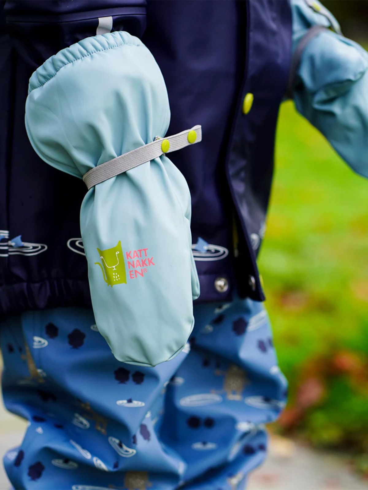 Kattnakken Regnvott barn Bris