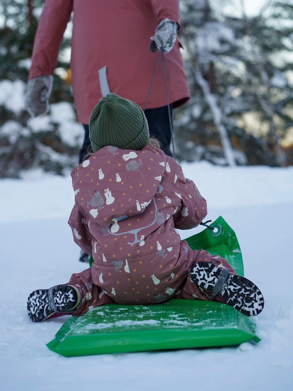 Kattnakken Parkdress Snø Sandeltre
