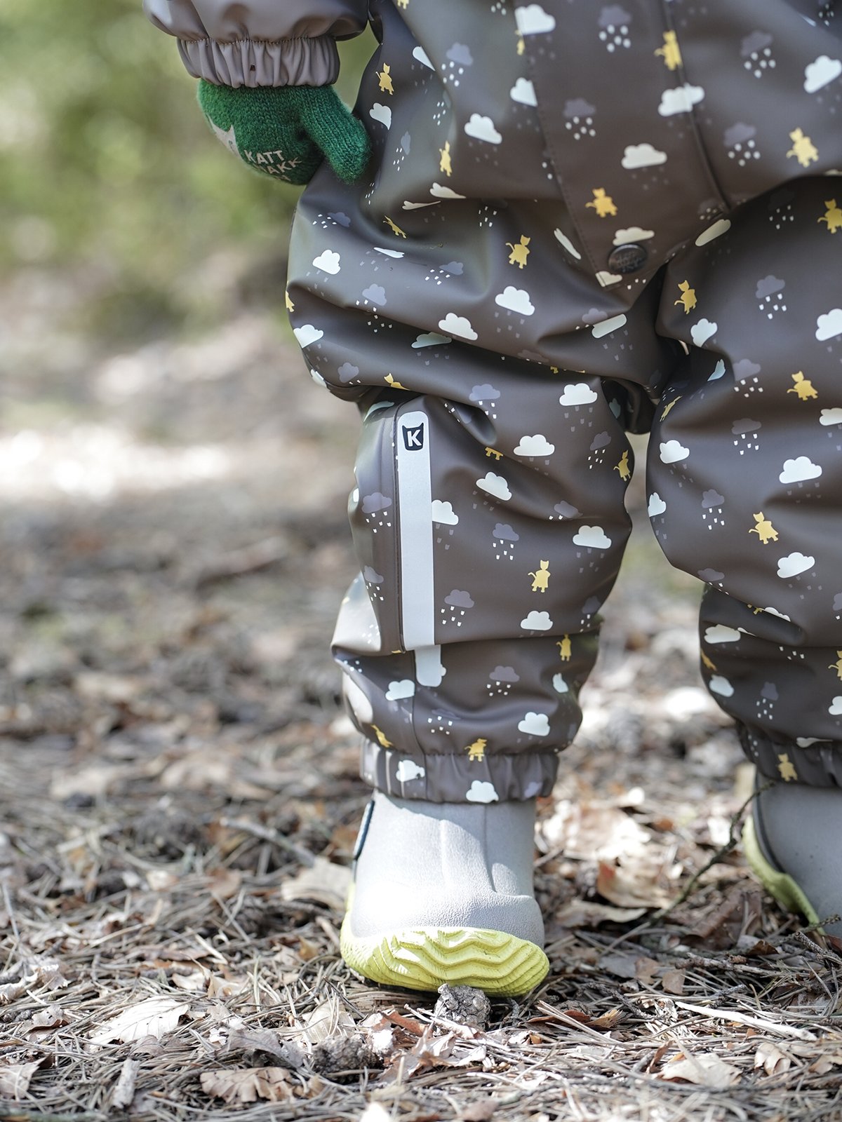 Kattnakken Babyregndress Pytt Månefjell