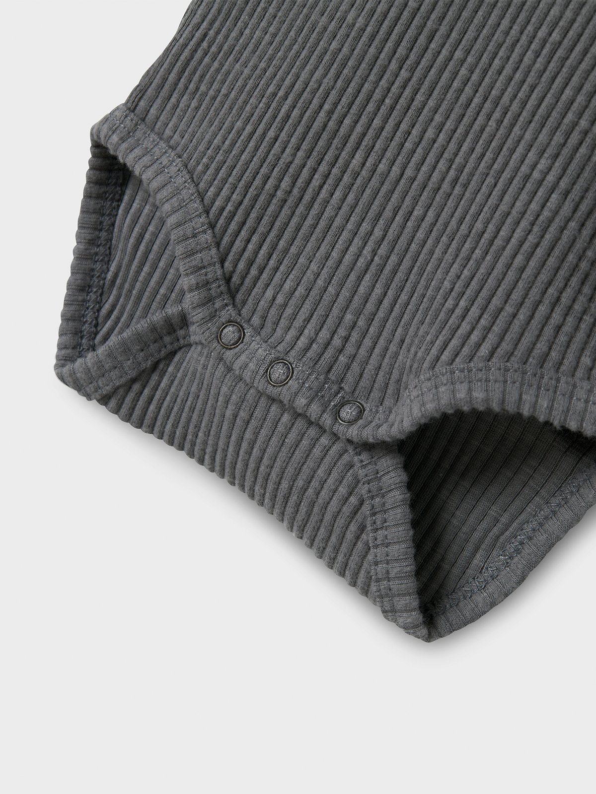 Lil- Atelier Rajo Mab Long Sleeve Slim Body Poppy Seed