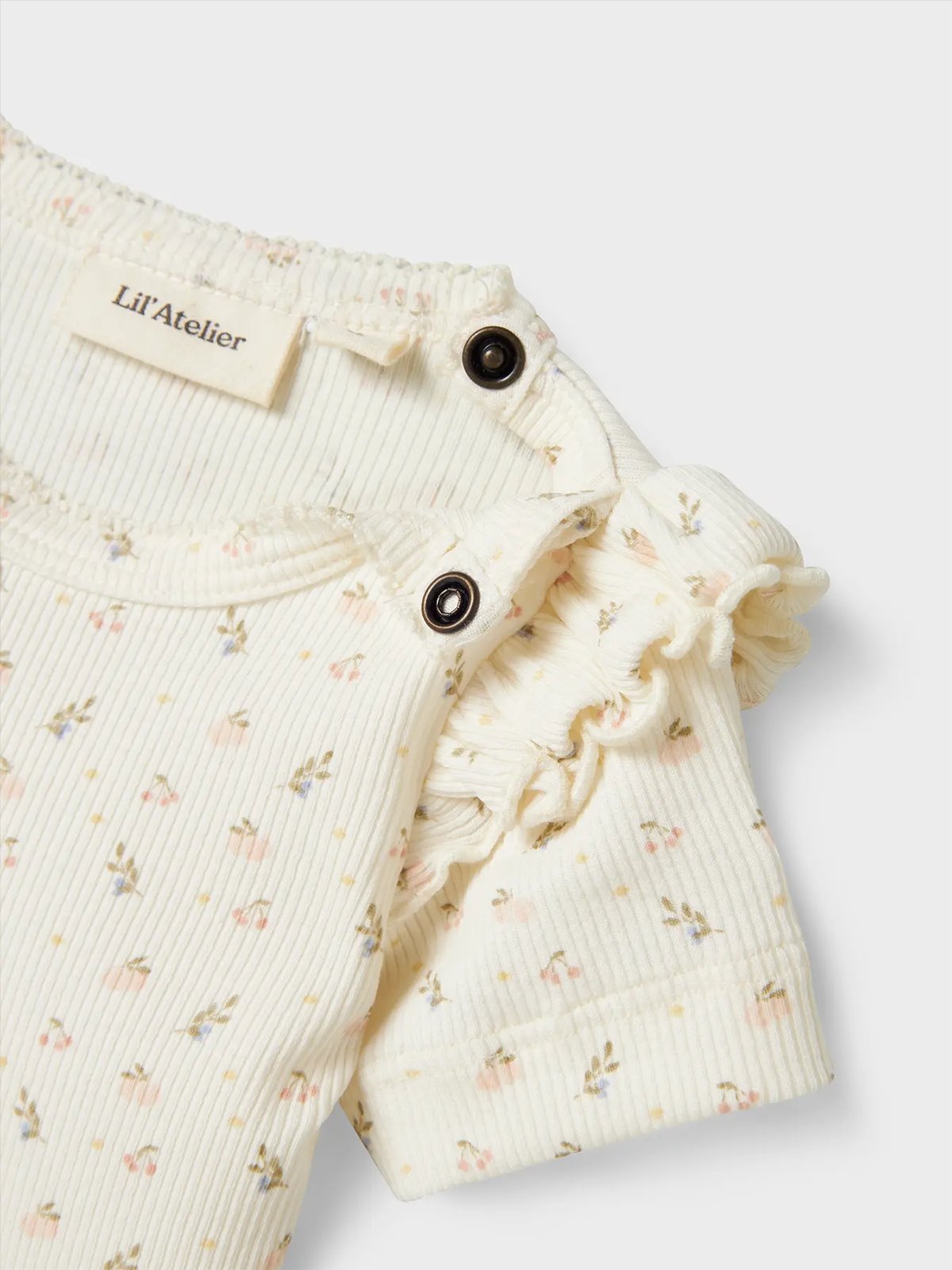 Lil- Atelier Gago Kik Short Sleeve Slim Body Coconut Milk