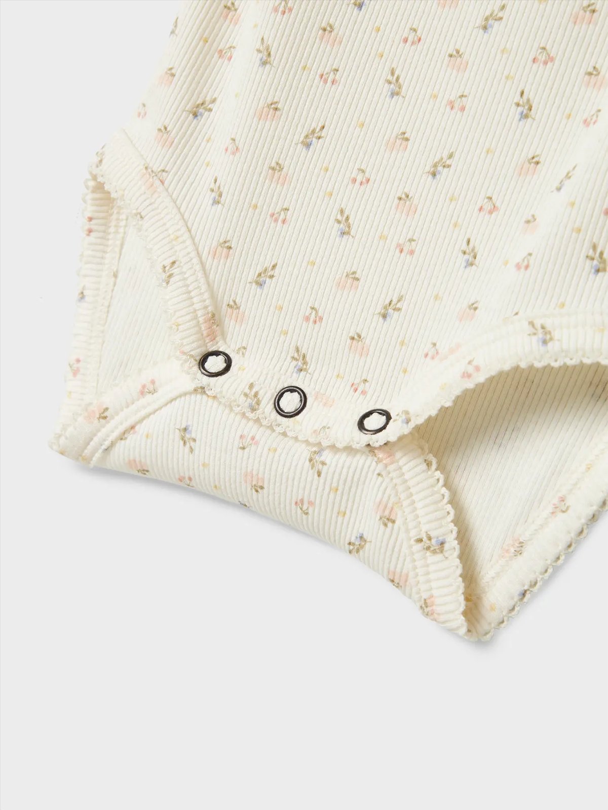 Lil- Atelier Gago Kik Short Sleeve Slim Body Coconut Milk