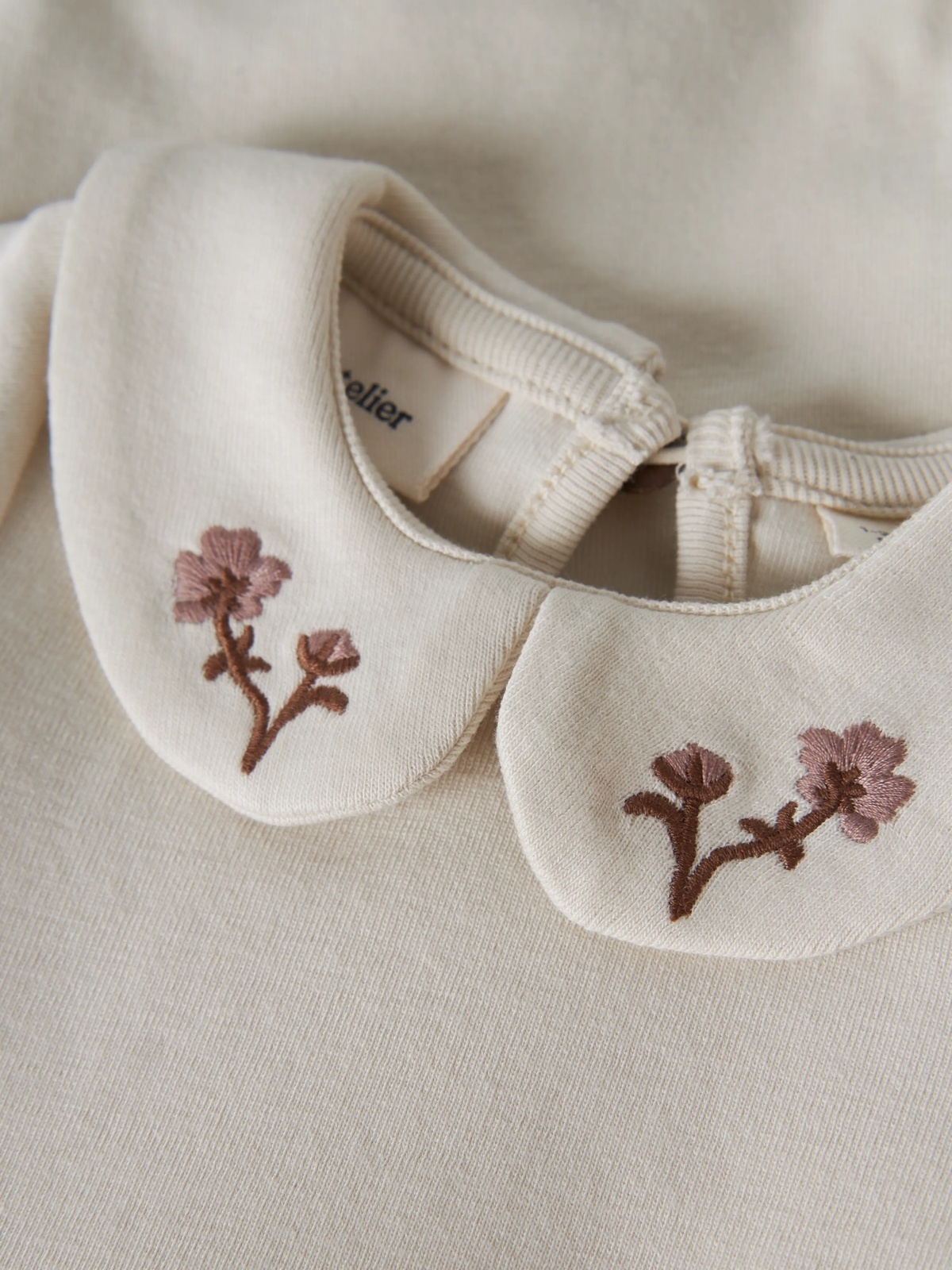 Lil' Atelier Fundo Emb Long Sleeve Slim Body Beige
